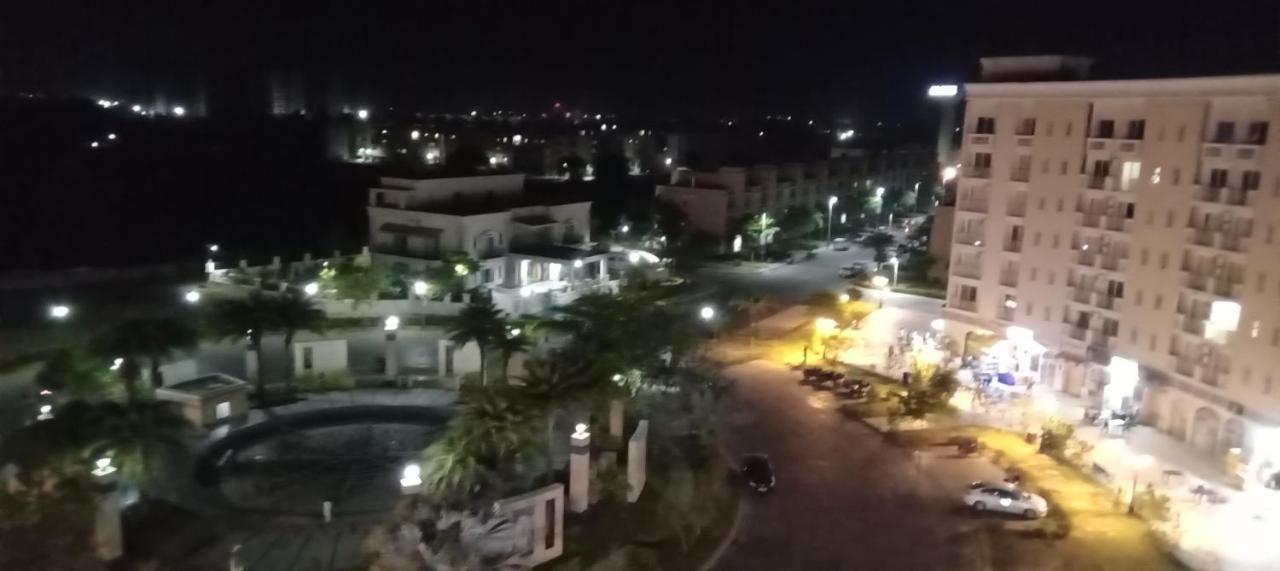 Dubey Homestay - 500 Meter From Temple Вриндавана Экстерьер фото
