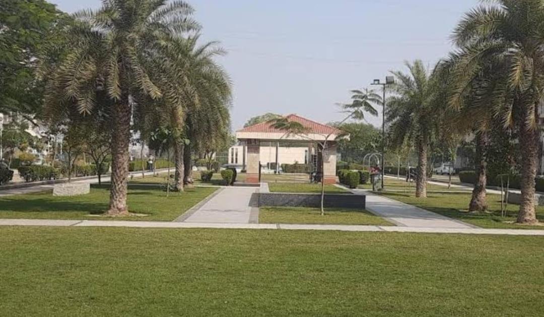 Dubey Homestay - 500 Meter From Temple Вриндавана Экстерьер фото